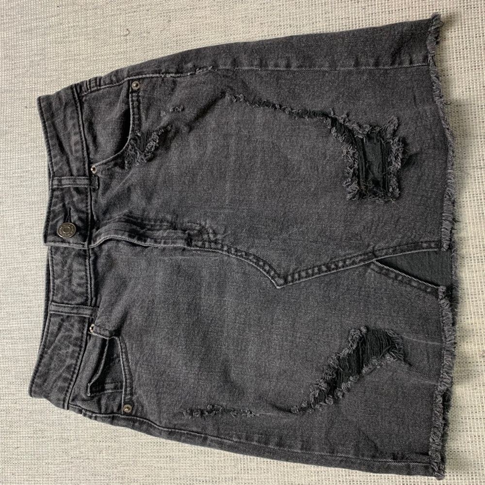 mini skirt